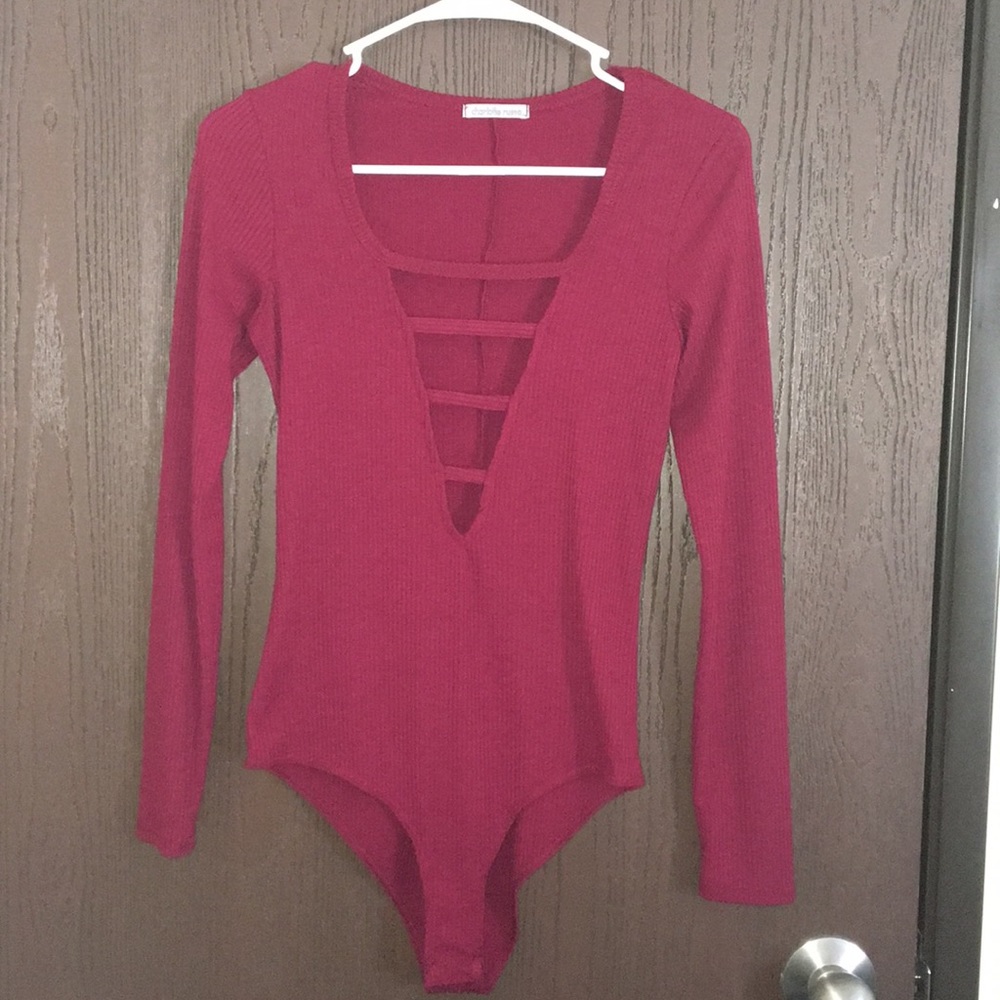 Women's maroon top